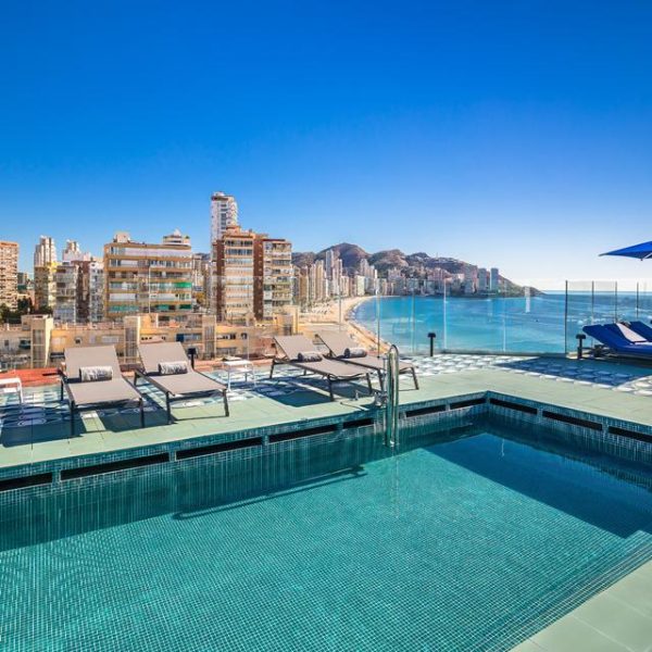 Hotel Barcelo Benidorm Beach - Anbefales til voksne