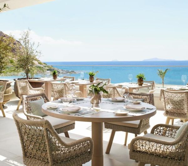 Hotel Ikos Aria